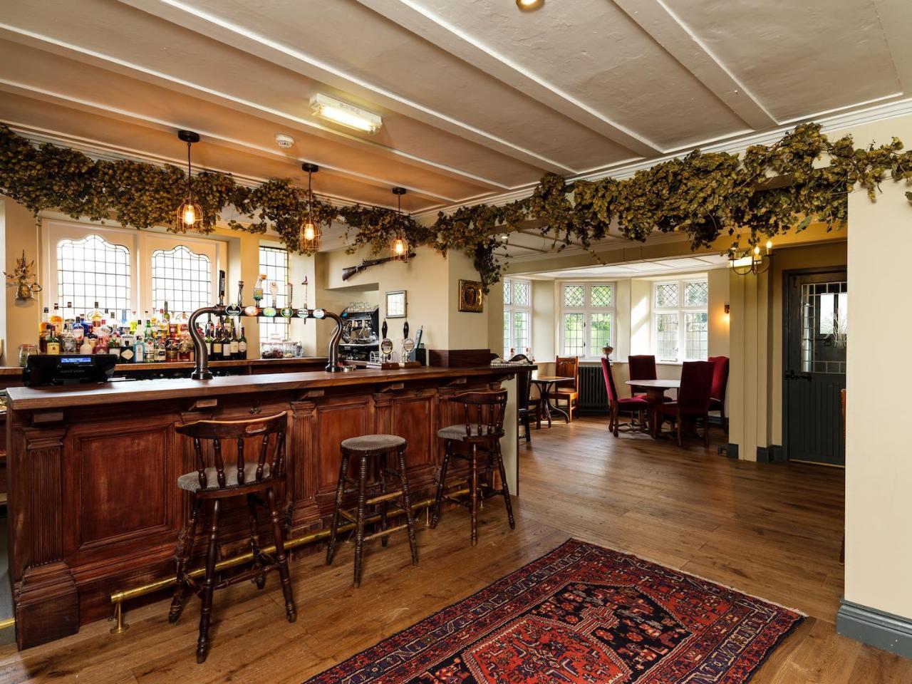 Hotel The Wheatsheaf At Beetham Sandside  Exterior foto